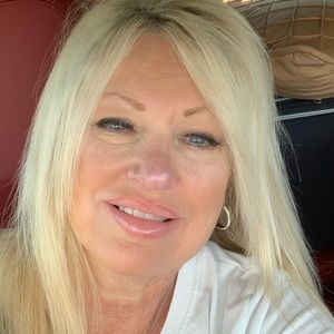 Meet your Posher, Kelley